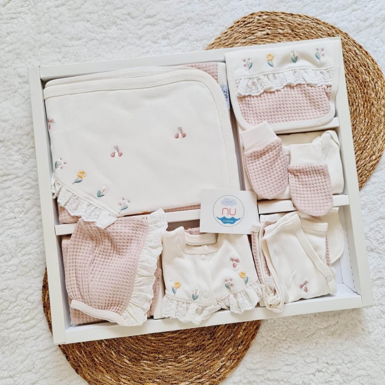 2026/03/1000610419.jpg Flower 10 Parça Hastane Çıkış Seti - Görsel 1