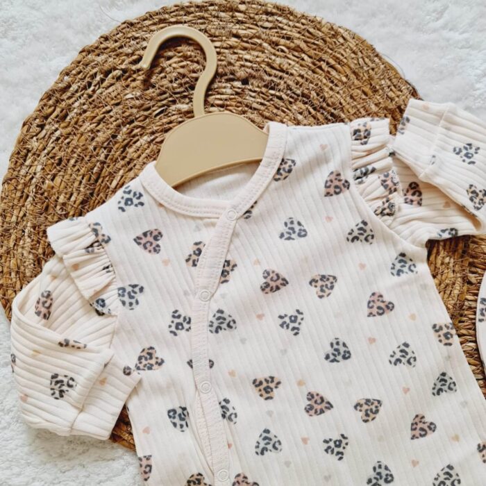 Leoparlı Kalp Bebek Tulumu - Görsel 2
