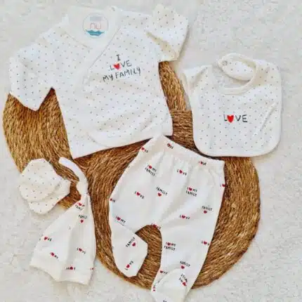 Love Kız Bebek Hastane Çıkış Seti
